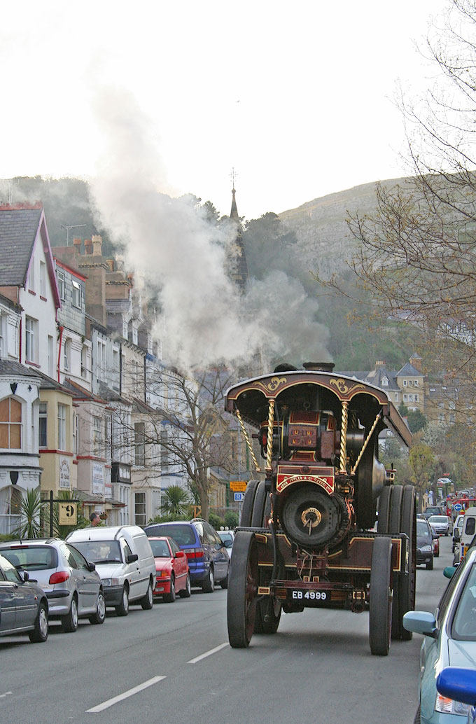 an image of Steam traction engine