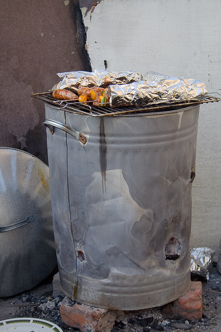 an image of Dustbin BBQ, or if you're American 'Trashcan BBQ'