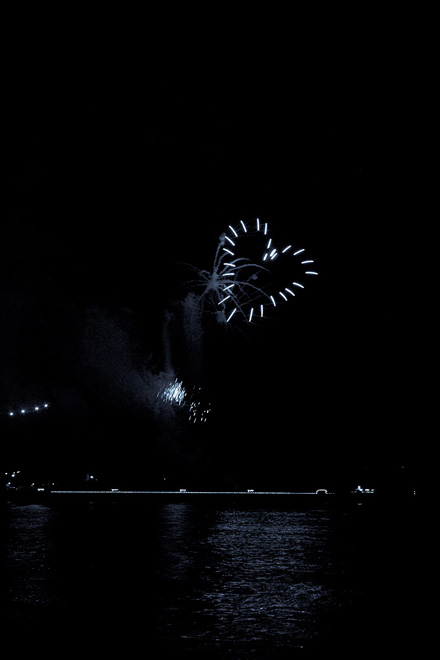 an image of Llandudno Fireworks 2008 - four